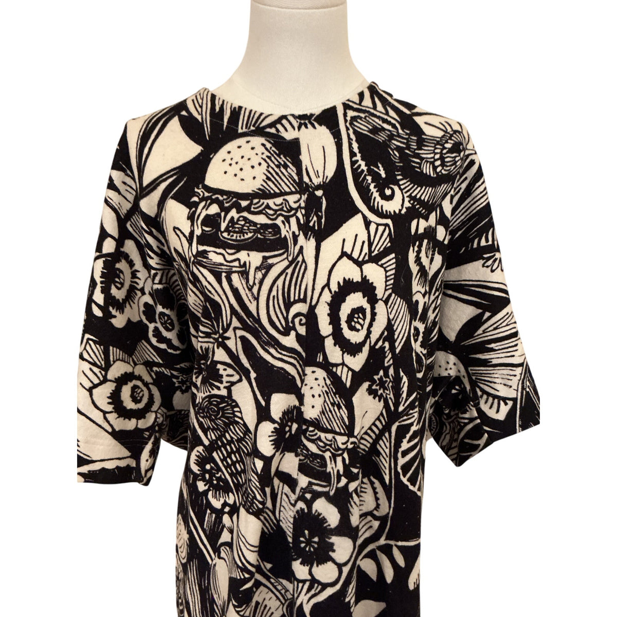 Sportmax Black & White Doodle Print Dolman Sleeve Dress - M