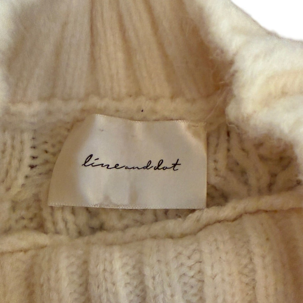 Line & Dot Cream Flutter Shoulder Sleeveless Vest Sweater - Small - Image 4