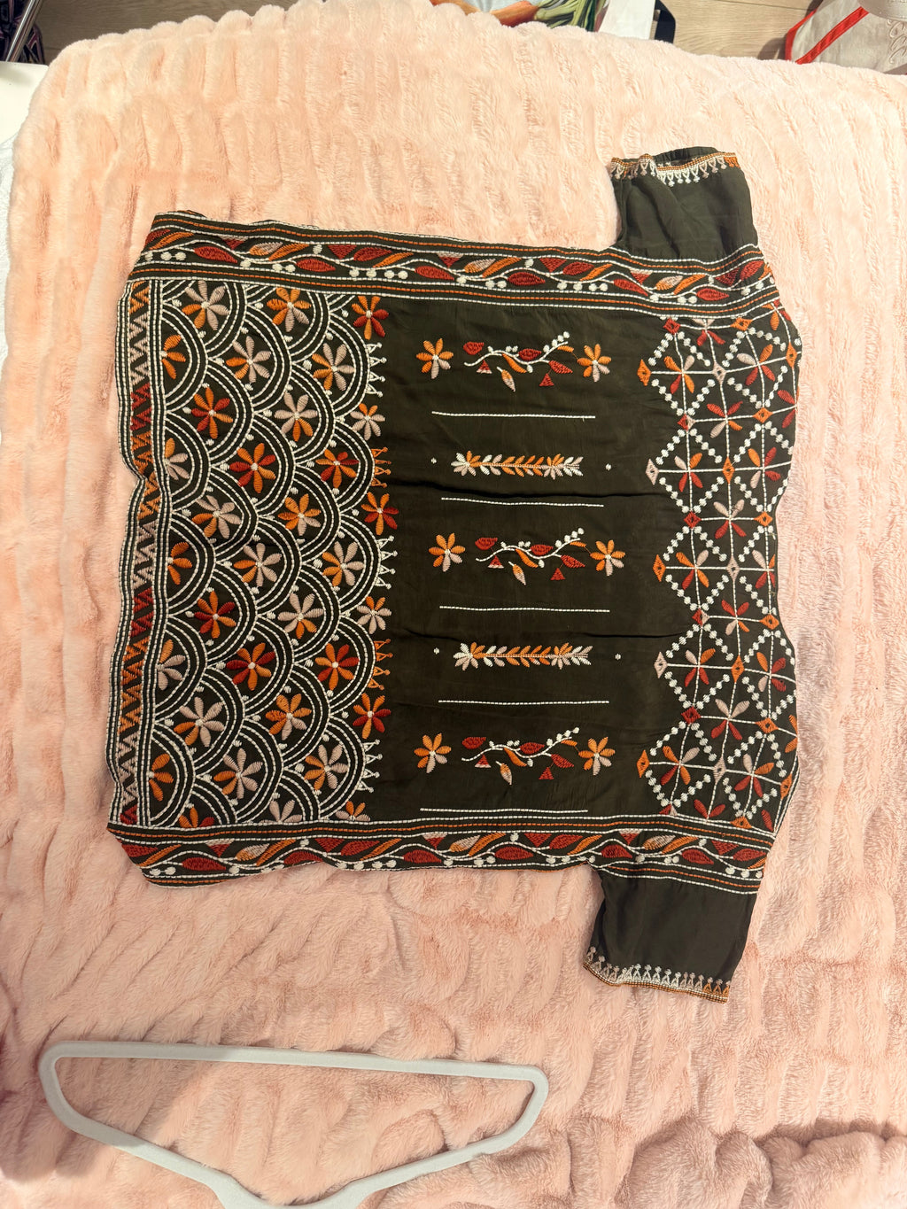 Johnny Was Small Olive Embroidered Cupra Rayon Top - Image 2
