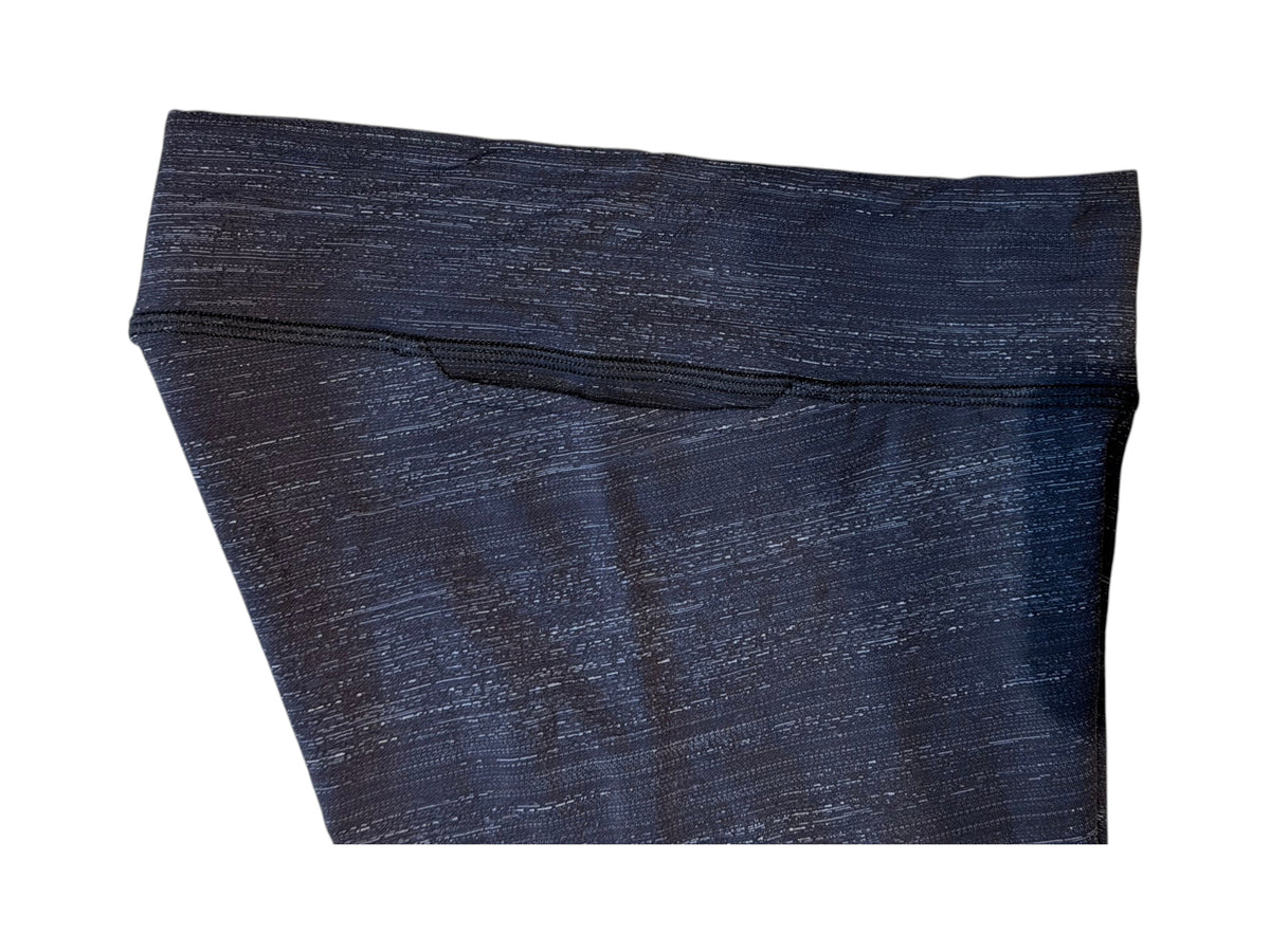 Lululemon Leggings Black to Gray Gradient Stretch - Size 4 - Image 5