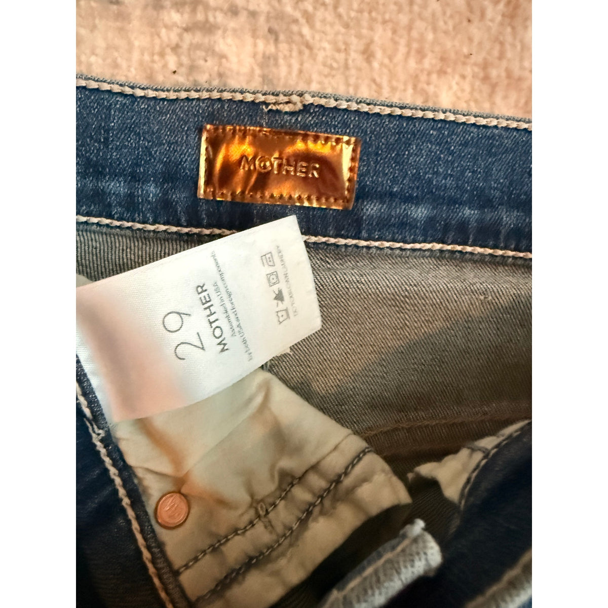 Mother Walking on Coals The Stunner Zip Ankle Fray Jeans Size 29