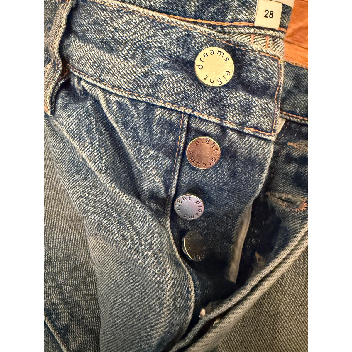 Ei8ht Dreams Los Angeles Blue Ripped Cropped Straight Leg Jeans Size 28