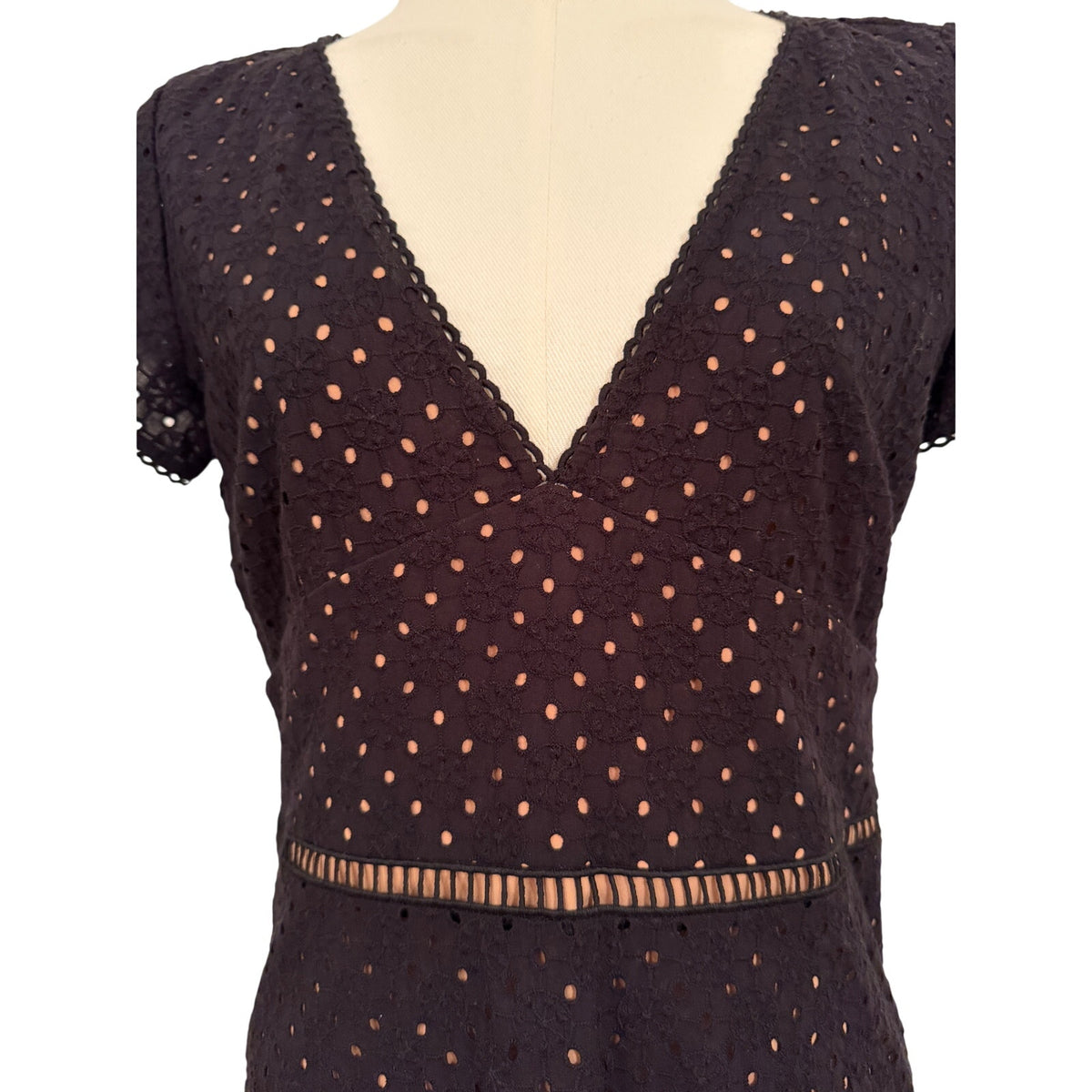 MICHAEL Michael Kors Black Eyelet V-Neck Maxi Dress Size 4