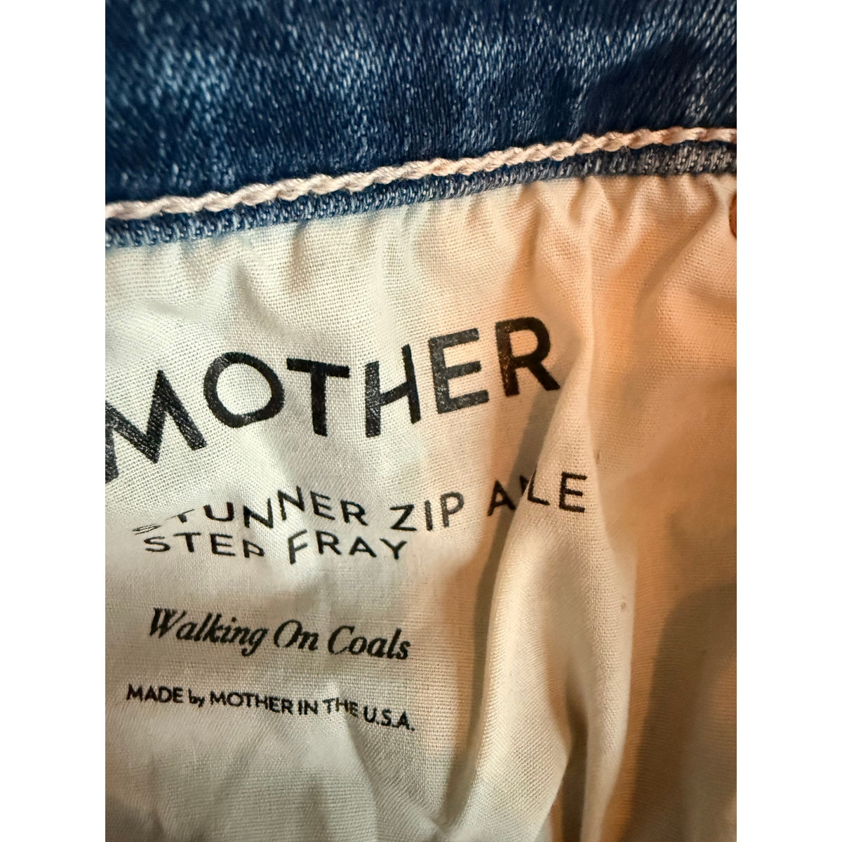 Mother Walking on Coals The Stunner Zip Ankle Fray Jeans Size 29
