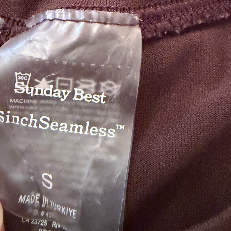 Aritzia Dark Burgundy Sunday Best SinchSeamless™ Crewneck T-Shirt S