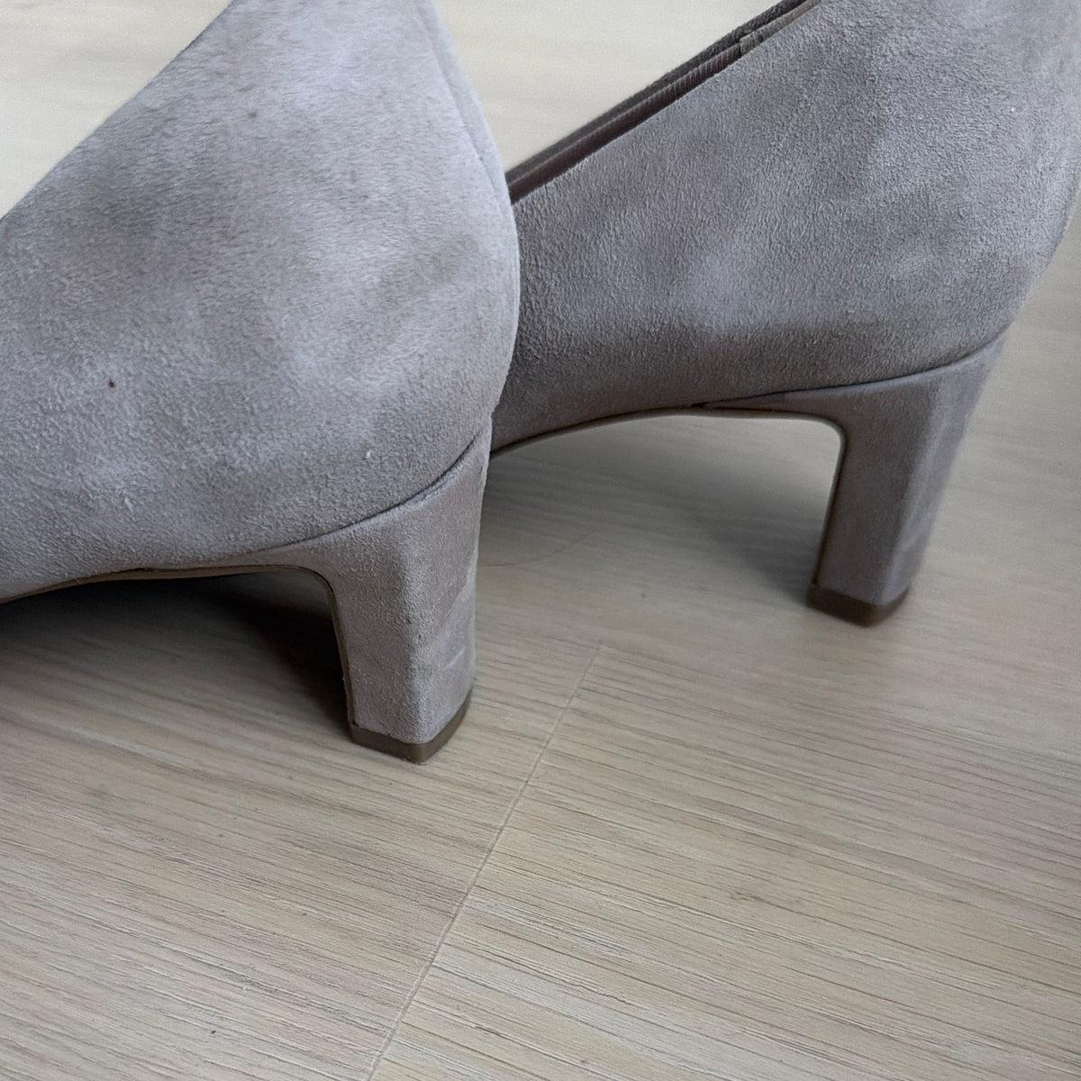 Rockport Total motion Blush Suede 2inch Heel size 7 - Image 3