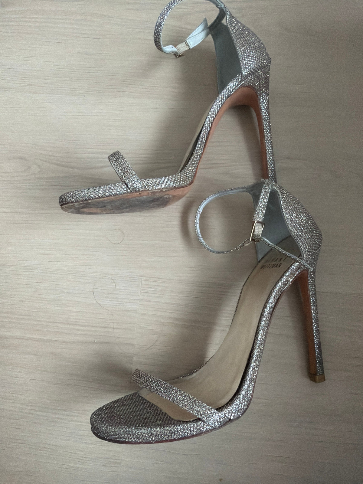 Stuart Weitzman Size 7 Silver Textured Stiletto - Image 4