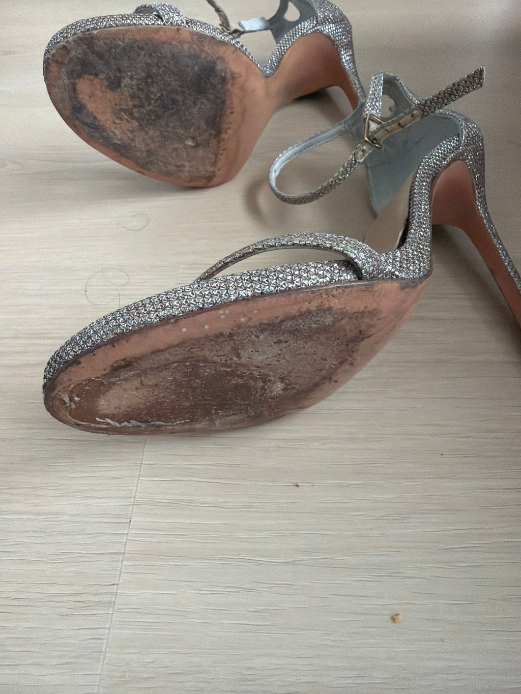 Stuart Weitzman Size 7 Silver Textured Stiletto - Image 5