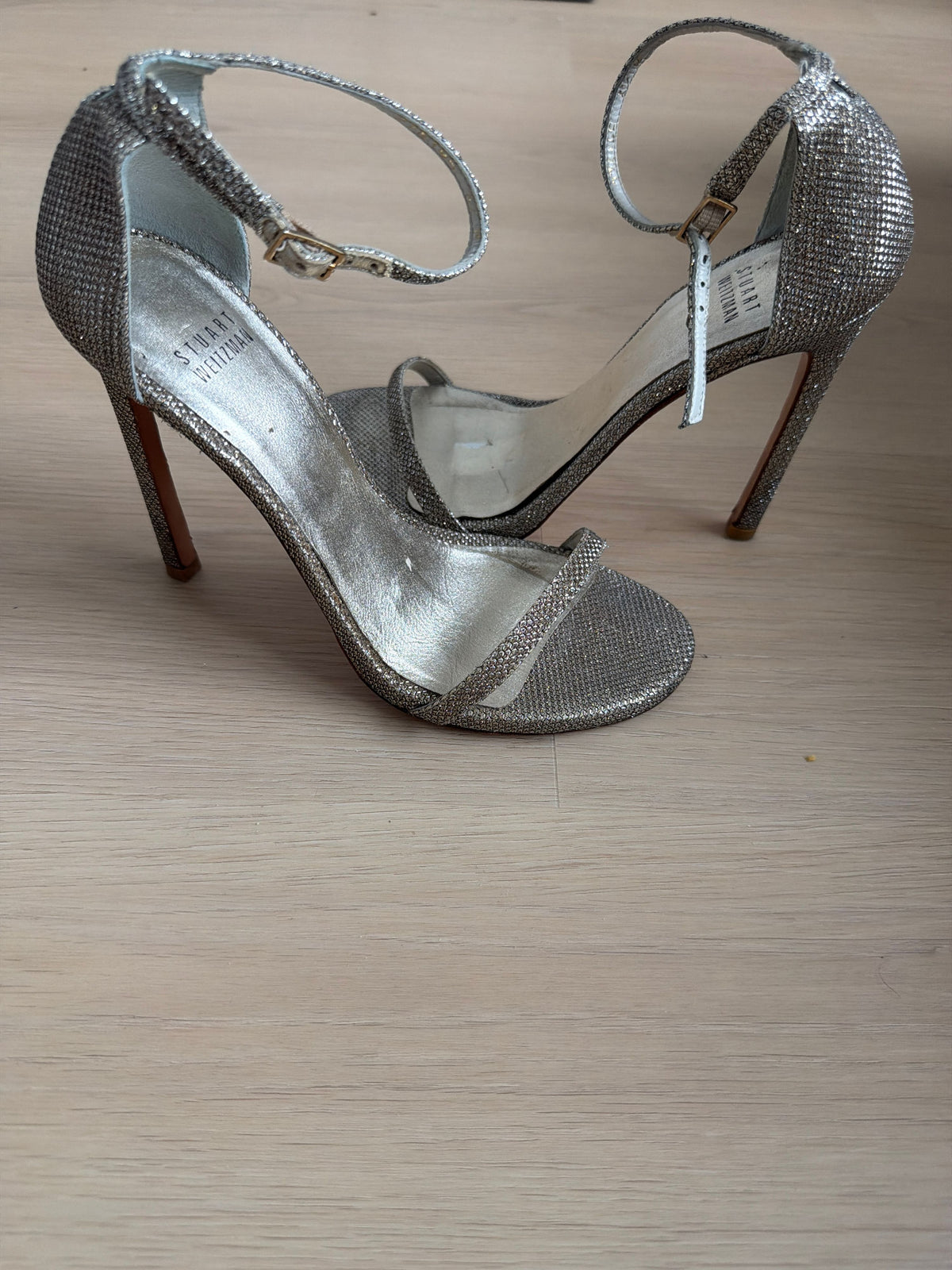 Stuart Weitzman Size 7 Silver Textured Stiletto - Image 6