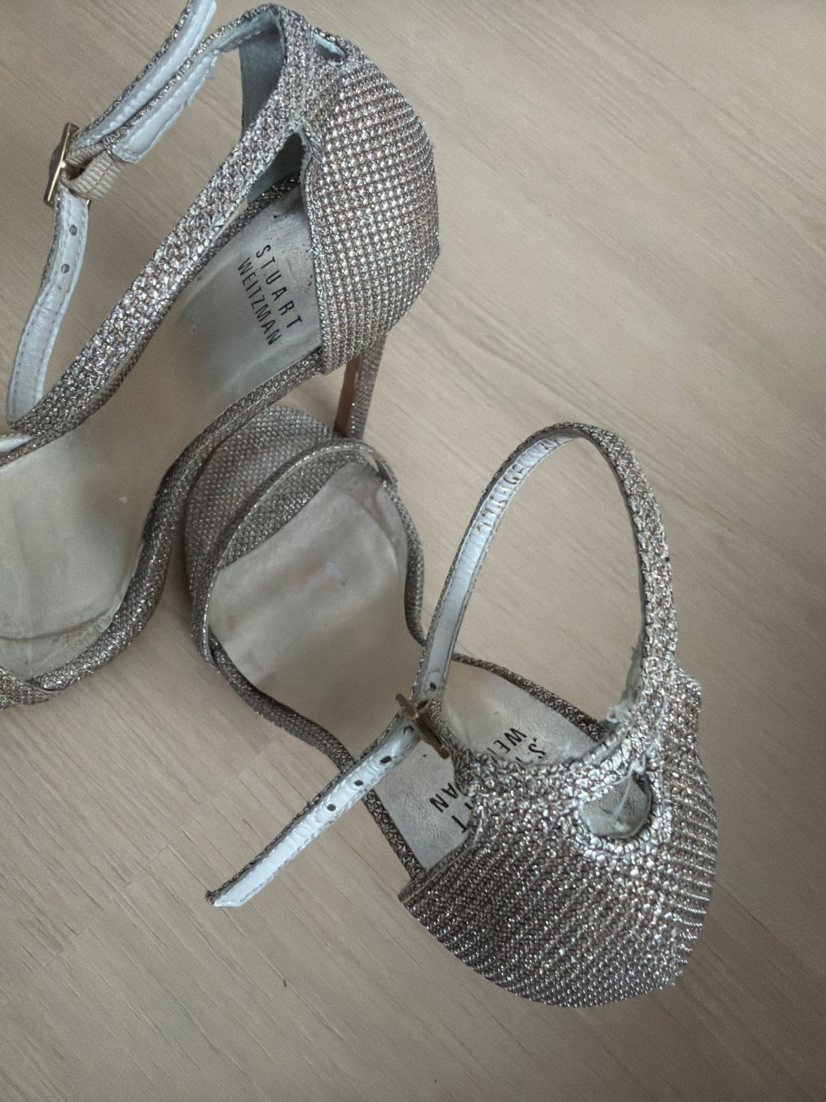 Stuart Weitzman Size 7 Silver Textured Stiletto - Image 7