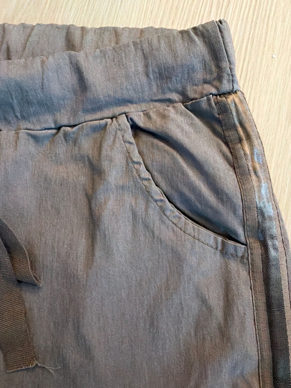 Women’s Italian Joggers Taupe Ribbon Trim Drawstring Size S/M - Image 2