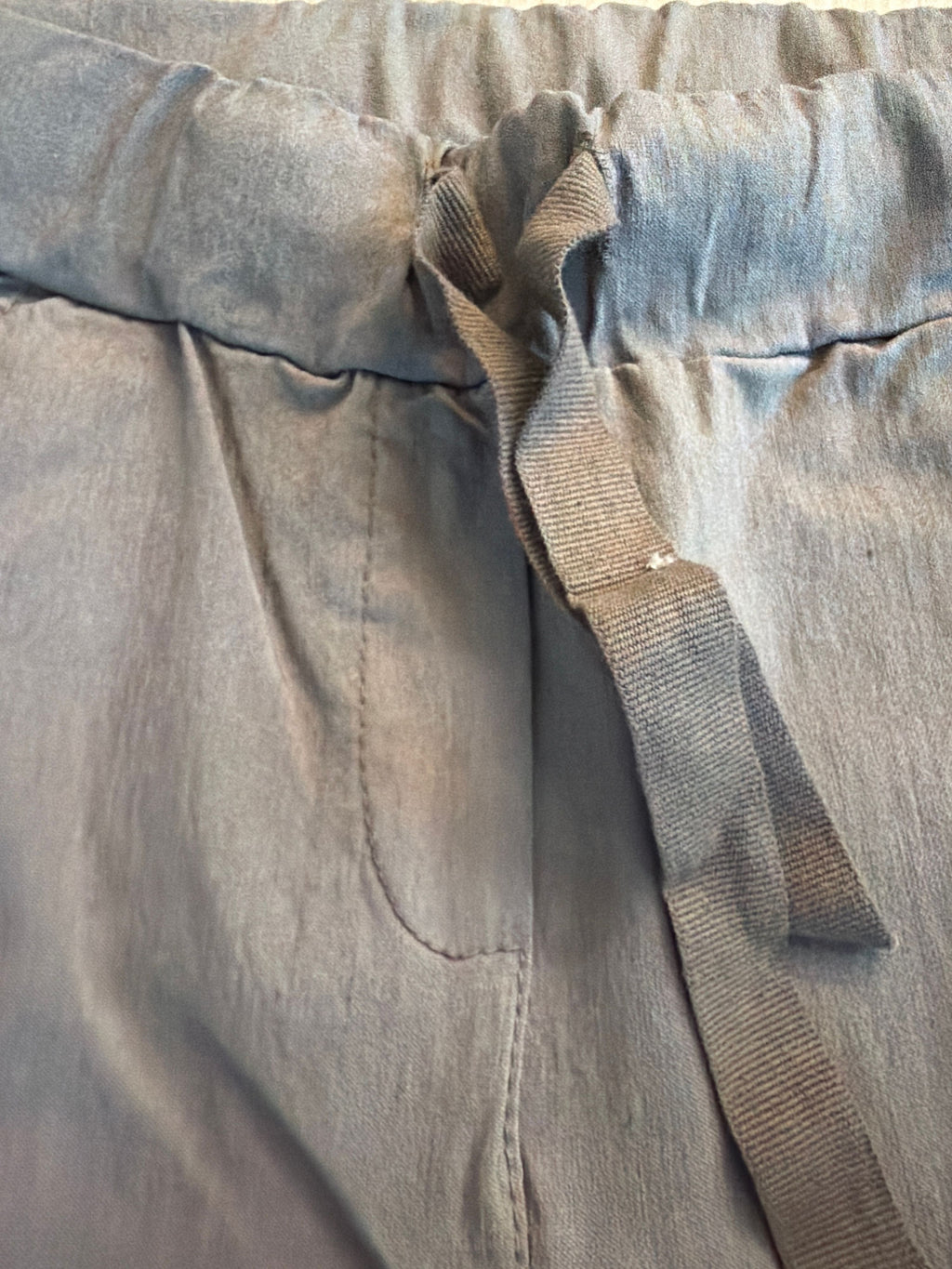 Women’s Italian Joggers Taupe Ribbon Trim Drawstring Size S/M - Image 3